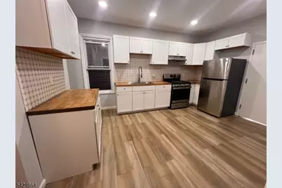 824 Mt Prospect, Newark, NJ 07104 - Photo 5