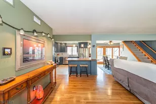 104 Lionshead Dr W, Wayne, NJ 07470 - Photo 5