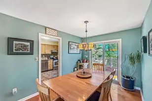 85 Powder Horn Dr, Lopatcong Township, NJ 08865 - Photo 7