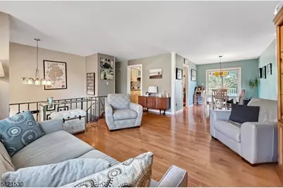85 Powderhorn Dr, Lopatcong Township, NJ 08865 - Photo 3