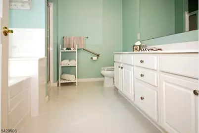 5 Slate Ct, Woodland Park, NJ 07424 - Photo 15