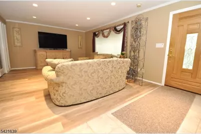 28 Jefferson Pl, Montvale, NJ 07645 - Photo 5