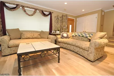 28 Jefferson Pl, Montvale, NJ 07645 - Photo 3