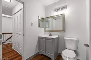 8401 Hana Rd, Edison Twp., NJ 08817 - Photo 25