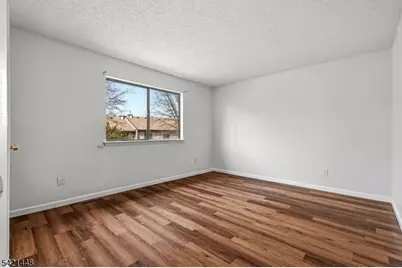 8401 Hana Rd, Edison Twp., NJ 08817 - Photo 27