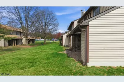 8401 Hana Rd, Edison Twp., NJ 08817 - Photo 33