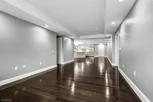 40 W Park Plaza Unit, Morristown, NJ 07960 - Photo 9