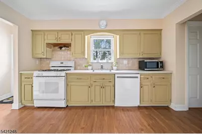 26 Wostbrock Ln, Midland Park, NJ 07432 - Photo 5