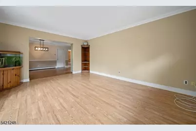 26 Wostbrock Ln, Midland Park, NJ 07432 - Photo 9