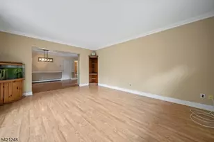 26 Wostbrock Ln, Midland Park, NJ 07432 - Photo 9