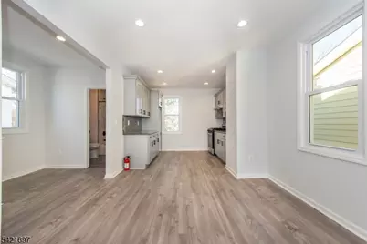 105 Coolidge St, Irvington, NJ 07111 - Photo 11