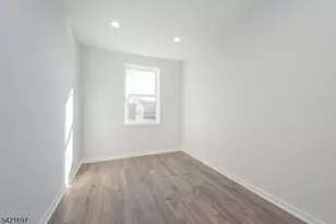 105 Coolidge St, Irvington, NJ 07111 - Photo 7