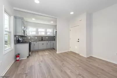 105 Coolidge St, Irvington, NJ 07111 - Photo 3