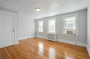 23 Meeker Pl Unit, Millburn, NJ 07041 - Photo 3