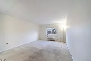 310 Lookout Ave, Hackensack, NJ 07601 - Photo 7