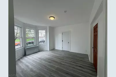 139 Clifton Ave #1, Newark, NJ 07104 - Photo 3