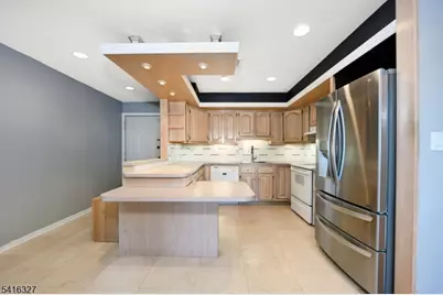 41-51 Wilson Ave #D6, Newark, NJ 07105 - Photo 7