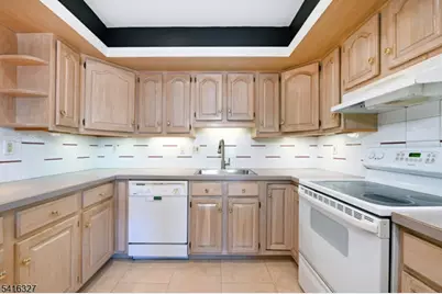 41-51 Wilson Ave #D6, Newark, NJ 07105 - Photo 9