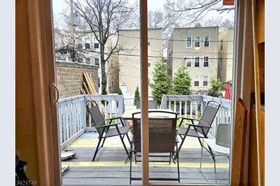 166 N 16th St, East Orange, NJ 07017 - Photo 5