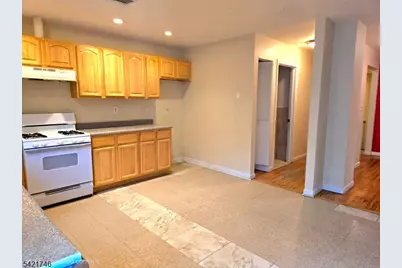 166 N 16th St, East Orange, NJ 07017 - Photo 7