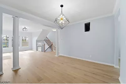 704 Green Ln, Union Township, NJ 07083 - Photo 11