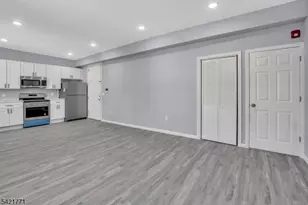 155 Clifton Ave, Newark, NJ 07104 - Photo 9