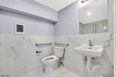 155 Clifton Ave, Newark, NJ 07104 - Photo 15