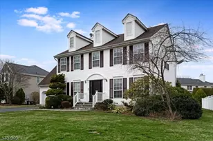 15 Crossing Dr, Mount Olive, NJ 07836 - Photo 3