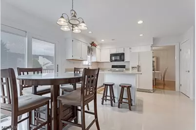 15 Crossing Dr, Mount Olive, NJ 07836 - Photo 11