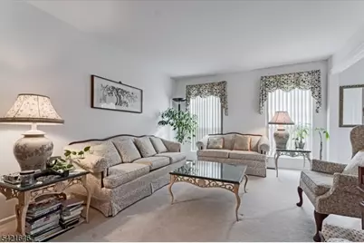 15 Crossing Dr, Mount Olive, NJ 07836 - Photo 7