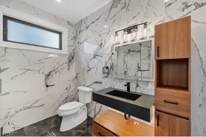 6 E Knollwood Rd, Edison, NJ 08817 - Photo 17