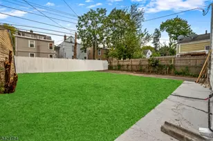 510 Halsted St, East Orange, NJ 07018 - Photo 5