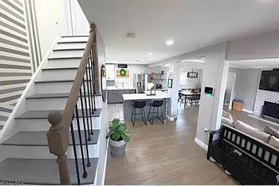 72 Orben Dr, Roxbury Township, NJ 07850 - Photo 5