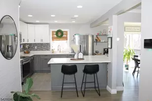 72 Orben Dr, Roxbury Township, NJ 07850 - Photo 5