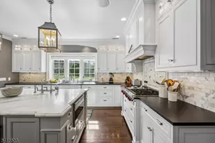 30 Robert Dr, Millburn Twp., NJ 07078 - Photo 19