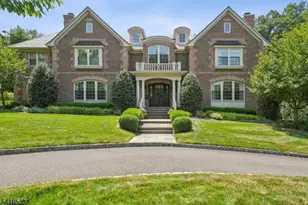 30 Robert Dr, Millburn Twp., NJ 07078 - Photo 3