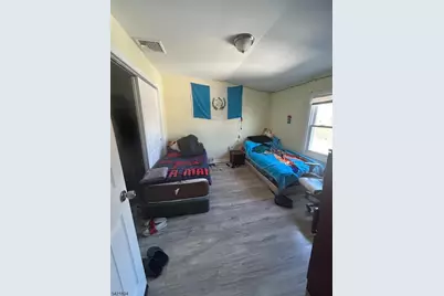 42 Whitewood Ave, North Plainfield, NJ 07060 - Photo 9