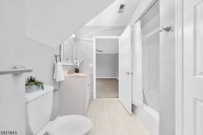 10 Blue Cliff Dr, Clinton Township, NJ 08833 - Photo 33