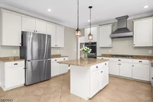 10 Blue Cliff Dr, Clinton Township, NJ 08833 - Photo 13