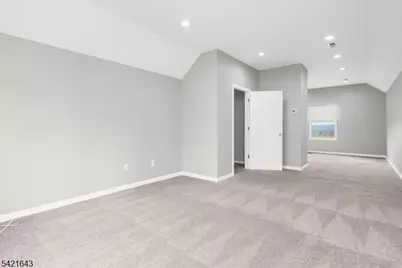 10 Blue Cliff Dr, Clinton Township, NJ 08833 - Photo 35