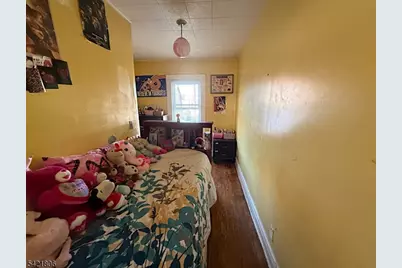 85 Laventhal Ave, Irvington, NJ 07111 - Photo 11