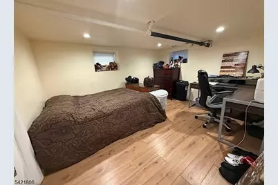 85 Laventhal Ave, Irvington, NJ 07111 - Photo 15