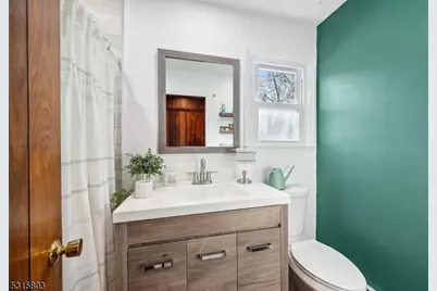 16 Hickory Rd, West Orange Township, NJ 07052 - Photo 23