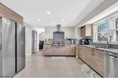 318 Daniel St, Rockaway Township, NJ 07801 - Photo 11