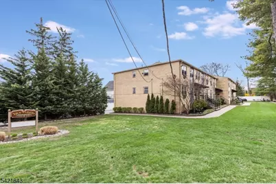 7 Van Vleck St #9, Montclair Twp., NJ 07042 - Photo 3