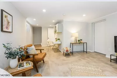 7 Van Vleck St #9, Montclair Twp., NJ 07042 - Photo 21