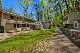 90 Emmans Rd, Roxbury Township, NJ 07852 - Photo 23