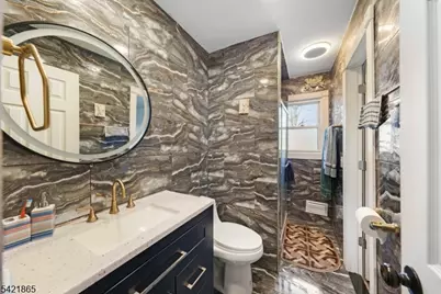 1019 Essex Ave, Linden, NJ 07036 - Photo 11