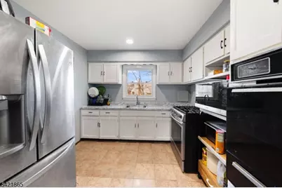 1019 Essex Ave, Linden, NJ 07036 - Photo 9