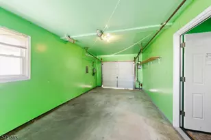 1019 Essex Ave, Linden, NJ 07036 - Photo 27